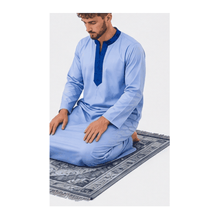 Sitting back between the two prostrations